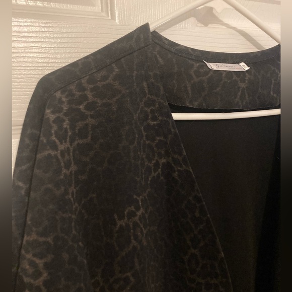 Gilmour Clothing leopard print cardigan - Picture 2 of 5